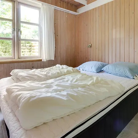 One-bedroom Holiday In *